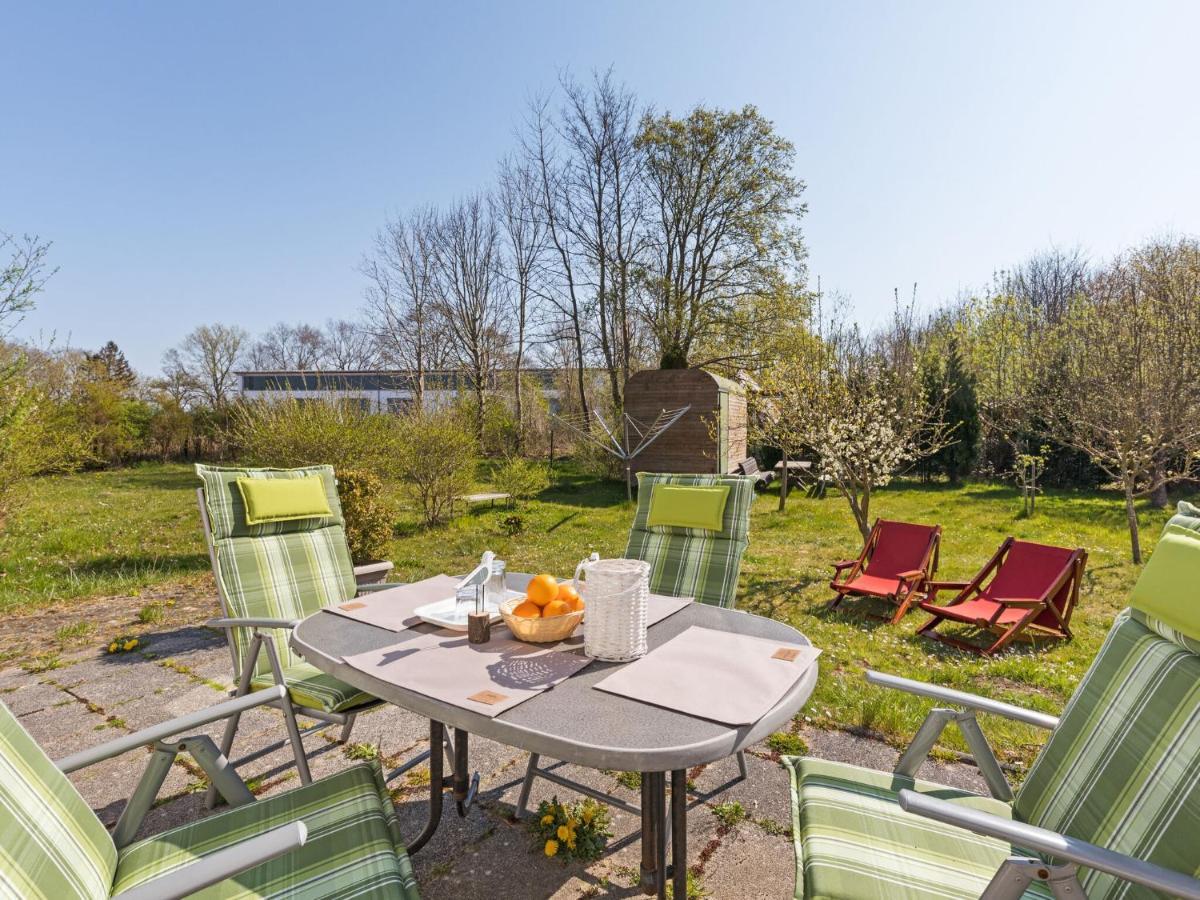 Elegant Apartment With Garden In Gingst Экстерьер фото